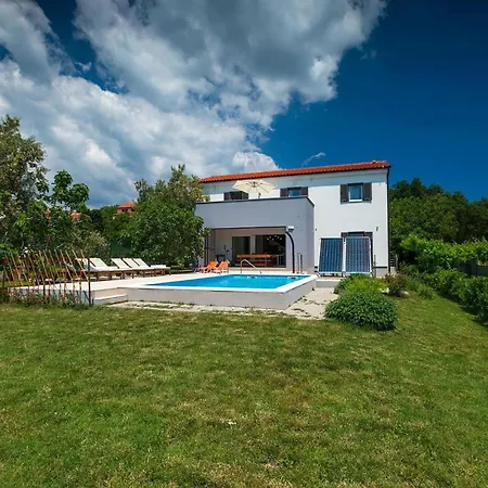 Holiday home Berni Medulin